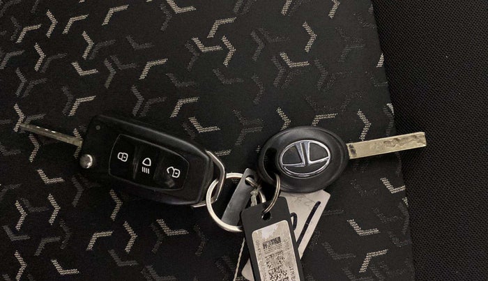 2020 Tata Tiago XZ PETROL, Petrol, Manual, 70,653 km, Key Close Up