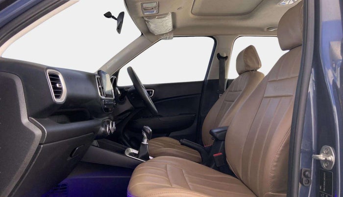 2020 Hyundai VENUE SX 1.0 TURBO, Petrol, Manual, 34,748 km, Right Side Front Door Cabin