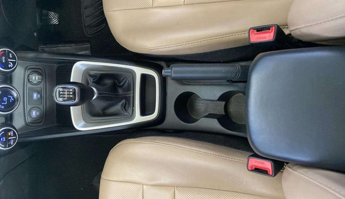 2020 Hyundai VENUE SX 1.0 TURBO, Petrol, Manual, 34,748 km, Gear Lever