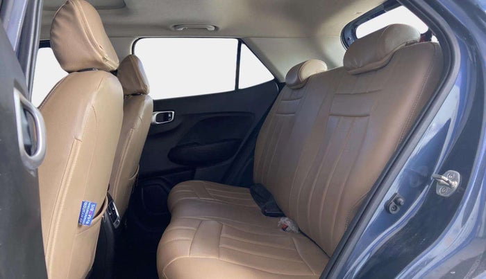 2020 Hyundai VENUE SX 1.0 TURBO, Petrol, Manual, 34,748 km, Right Side Rear Door Cabin