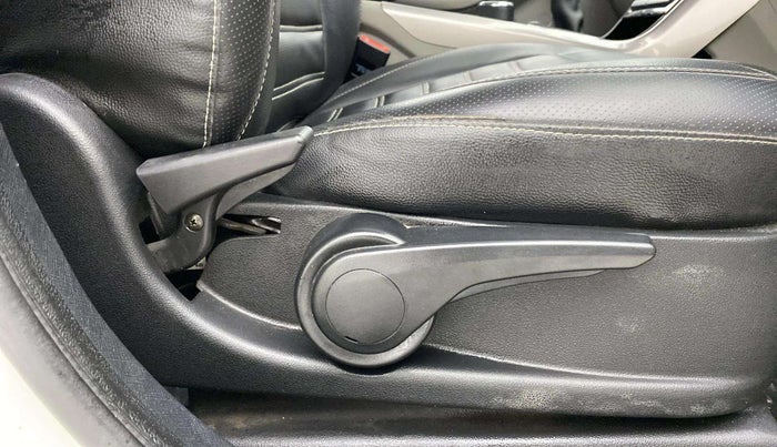 2019 Tata NEXON XZ PLUS PETROL, Petrol, Manual, 50,135 km, Driver Side Adjustment Panel