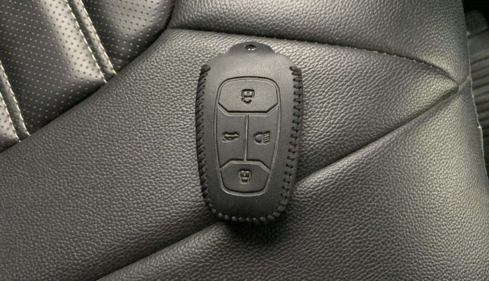 2019 Tata NEXON XZ PLUS PETROL, Petrol, Manual, 50,135 km, Key Close Up