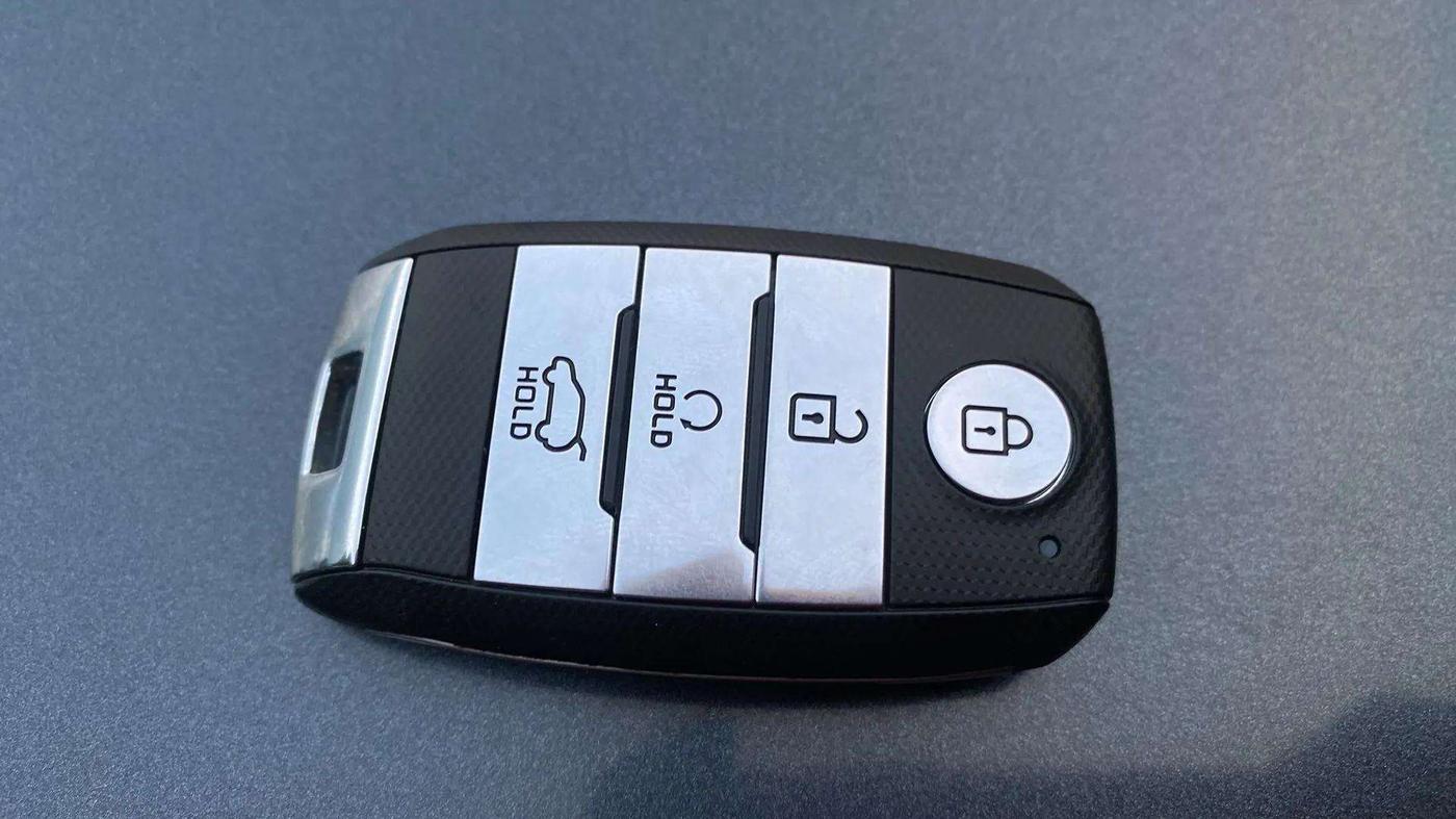 2022 KIA SELTOS HTK PLUS 1.5 IMT, Petrol, Manual, 57,124 km, Key Close Up