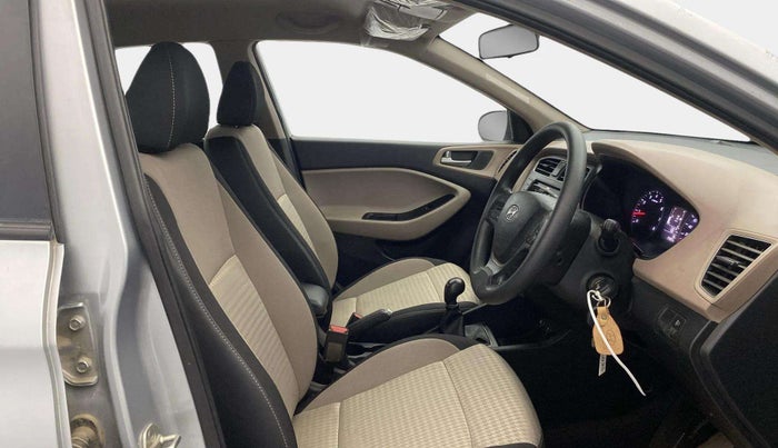 2019 Hyundai Elite i20 SPORTZ PLUS 1.2, Petrol, Manual, 34,807 km, Right Side Front Door Cabin