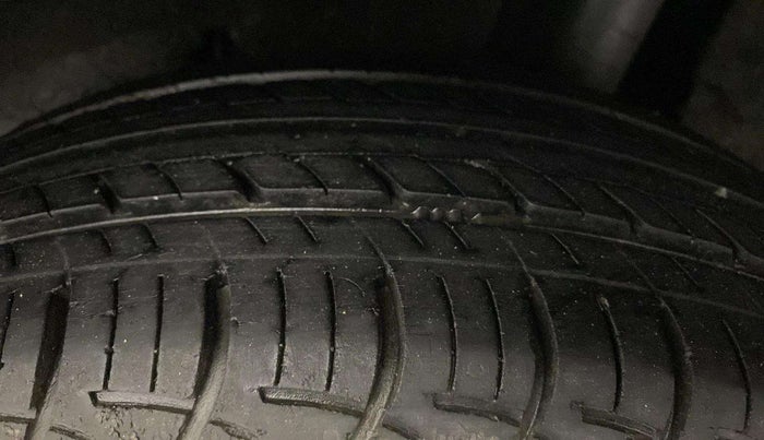 2018 Maruti Baleno DELTA PETROL 1.2, Petrol, Manual, 46,532 km, Right Front Tyre Tread