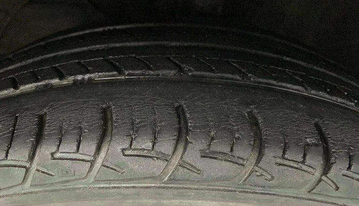 2018 Maruti Baleno DELTA PETROL 1.2, Petrol, Manual, 46,532 km, Left Front Tyre Tread