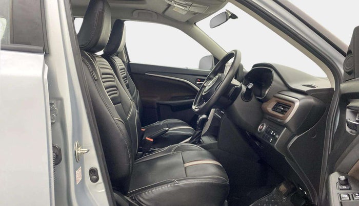 2022 Maruti BREZZA ZXI + AT SMART HYBRID, Petrol, Automatic, 26,064 km, Right Side Front Door Cabin