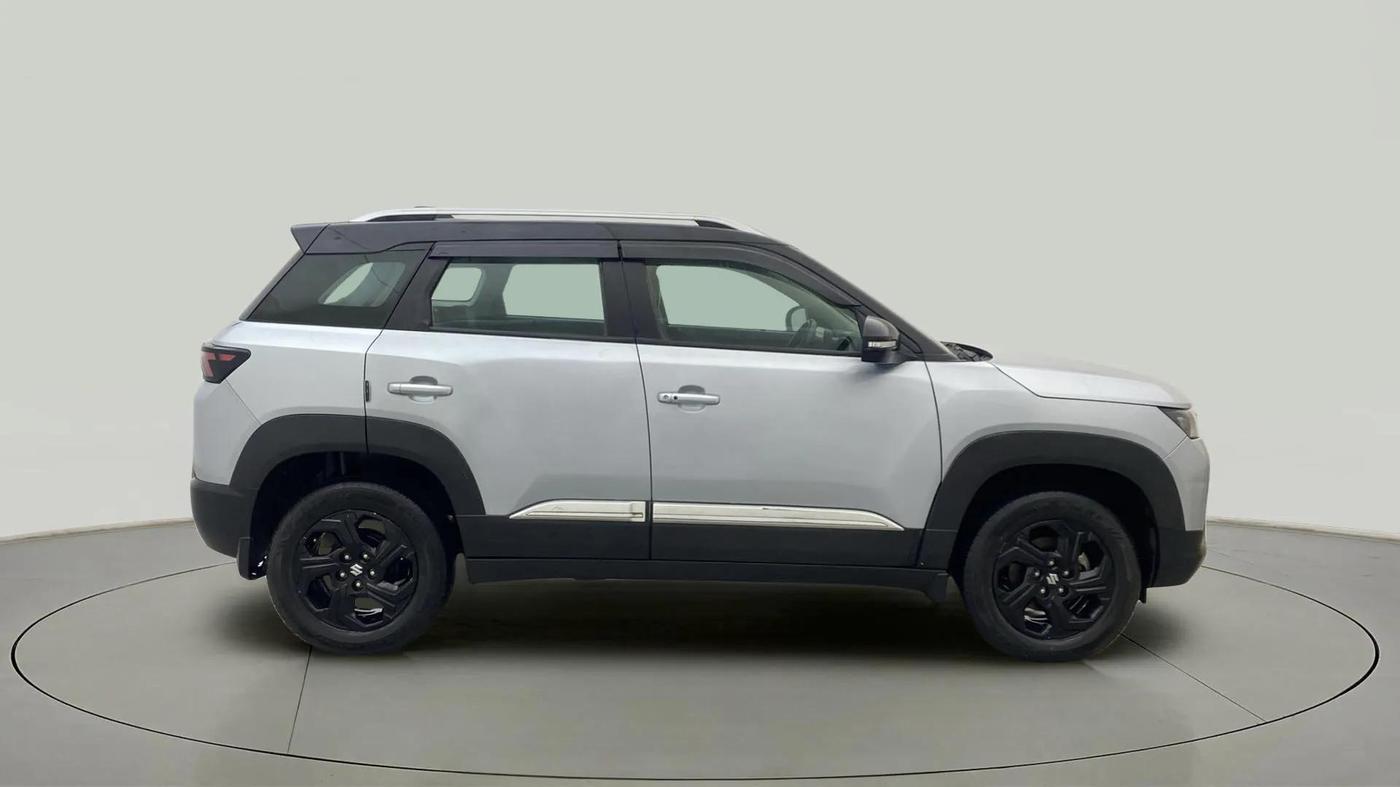 2022 Maruti BREZZA ZXI + AT SMART HYBRID, Petrol, Automatic, 26,064 km, Right Side View