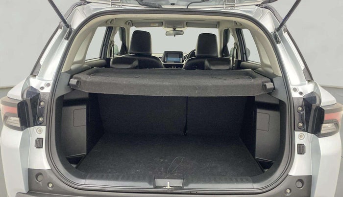 2022 Maruti BREZZA ZXI + AT SMART HYBRID, Petrol, Automatic, 26,064 km, Boot Inside