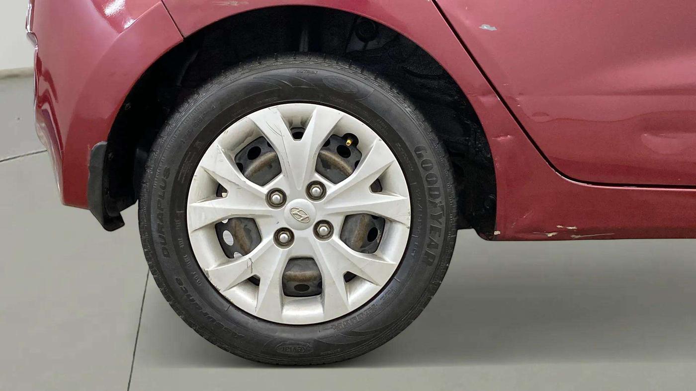 2015 Hyundai Grand i10 MAGNA 1.2 KAPPA VTVT, Petrol, Manual, 38,894 km, Right Rear Wheel