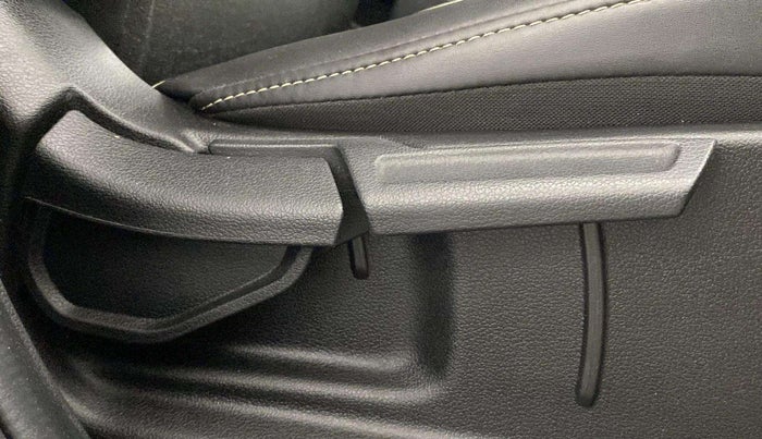 2023 Hyundai EXTER SX(O) CONNECT 1.2 AMT, Petrol, Automatic, 13,518 km, Driver Side Adjustment Panel