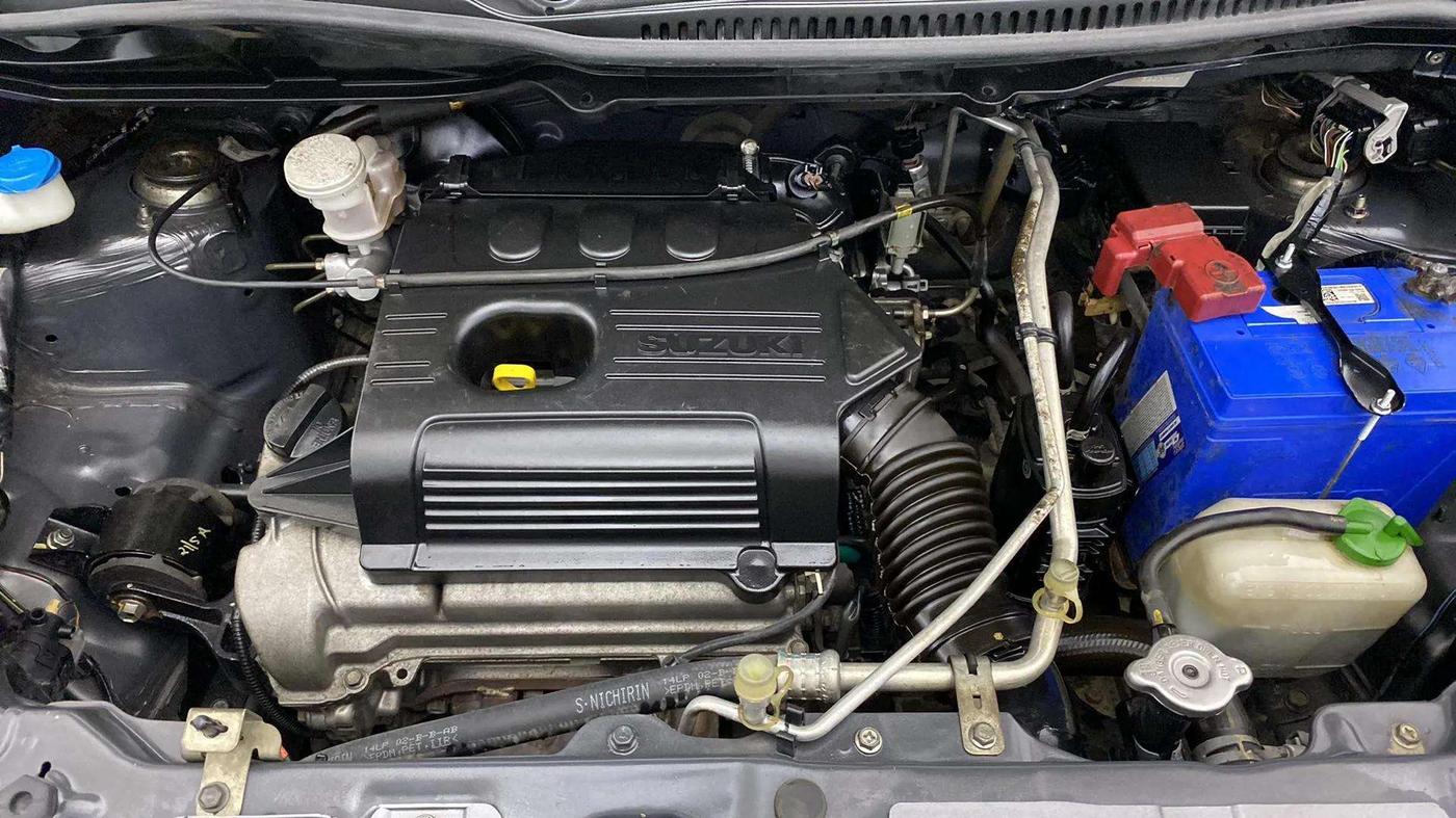 2018 Maruti Wagon R 1.0 VXI, Petrol, Manual, 17,292 km, Engine View