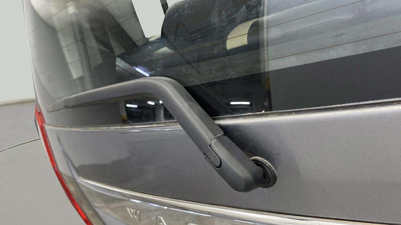 2018 Maruti Wagon R 1.0 VXI, Petrol, Manual, 17,292 km, Rear Wiper