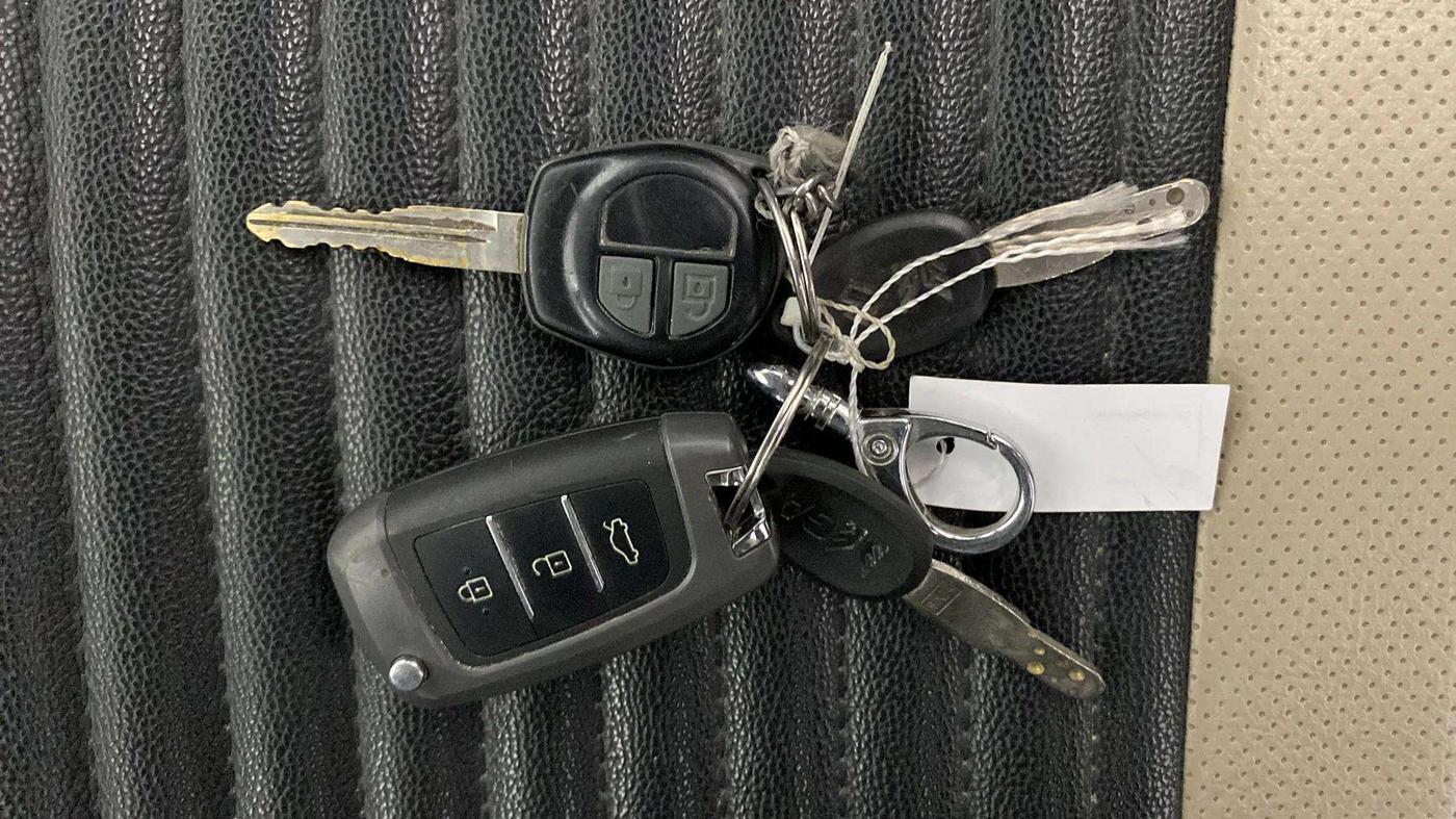 2018 Maruti Wagon R 1.0 VXI, Petrol, Manual, 17,292 km, Key Close Up