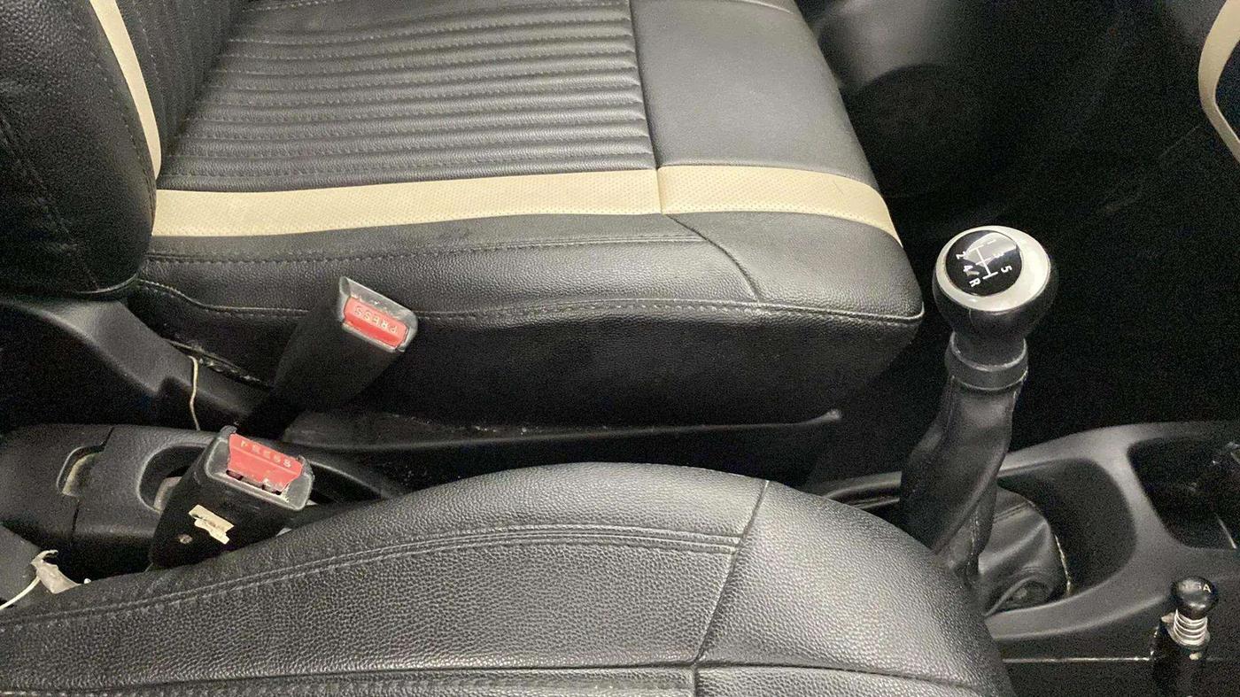 2018 Maruti Wagon R 1.0 VXI, Petrol, Manual, 17,292 km, Gear Lever