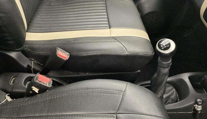 2018 Maruti Wagon R 1.0 VXI, Petrol, Manual, 16,981 km, Gear Lever