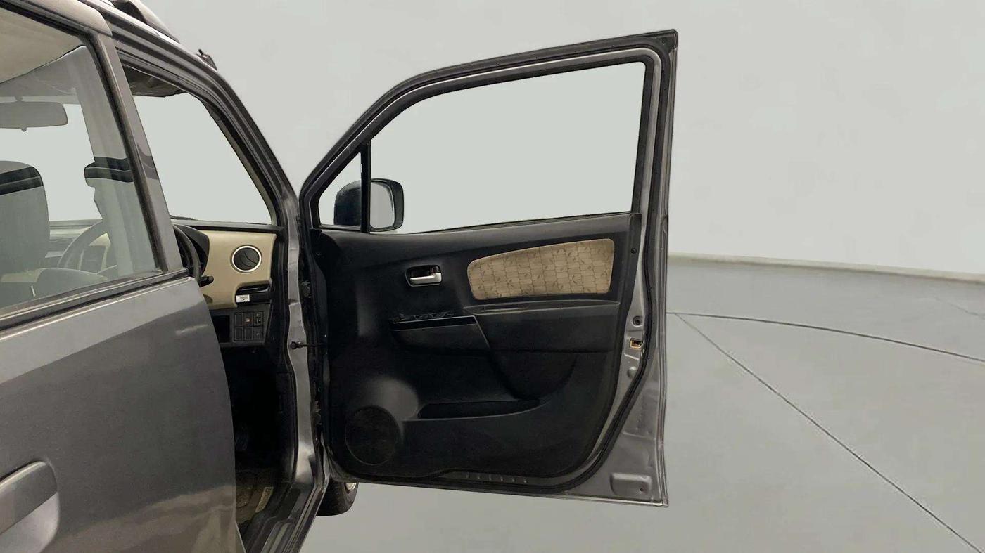 2018 Maruti Wagon R 1.0 VXI, Petrol, Manual, 17,292 km, RHS Front Door