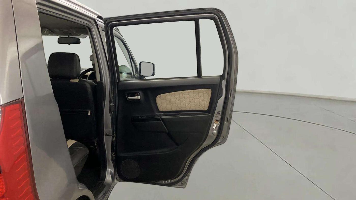 2018 Maruti Wagon R 1.0 VXI, Petrol, Manual, 17,292 km, RHS Rear Door