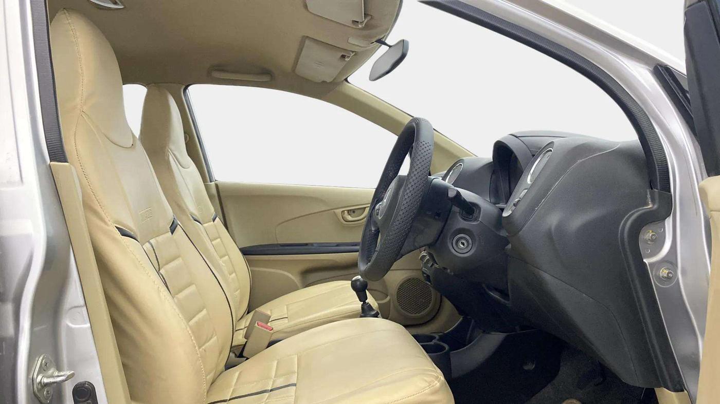 2014 Honda Amaze 1.2L I-VTEC S, Petrol, Manual, 39,660 km, Right Side Front Door Cabin