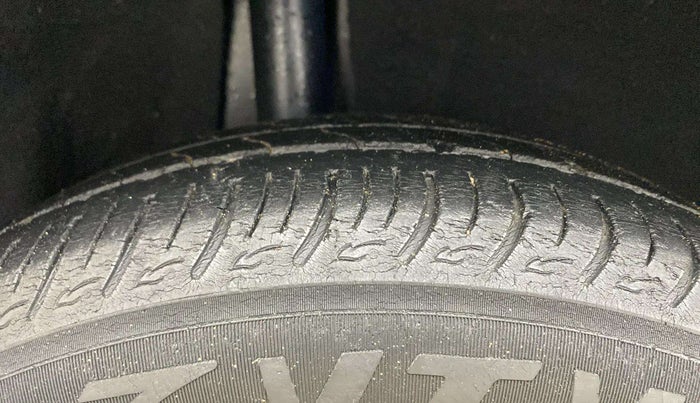 2021 Maruti Baleno DELTA PETROL 1.2, Petrol, Manual, 36,632 km, Right Rear Tyre Tread