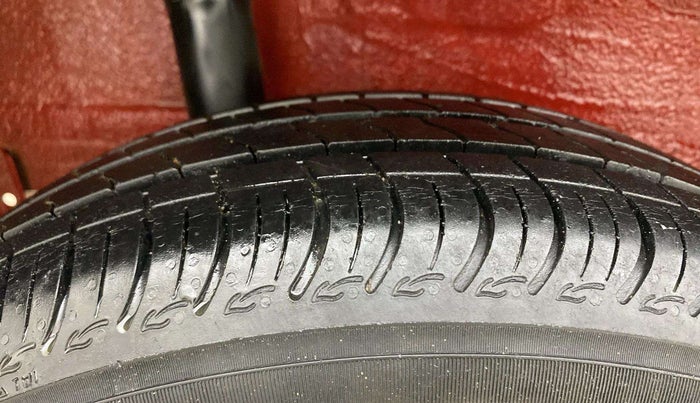 2021 Maruti S PRESSO VXI PLUS AMT, Petrol, Automatic, 39,893 km, Right Rear Tyre Tread
