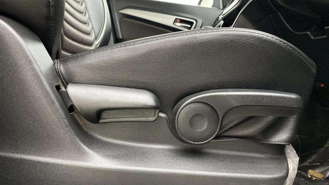 2021 Toyota URBAN CRUISER PREMIUM GRADE AT, Petrol, Automatic, 63,761 km, Driver Side Adjustment Panel