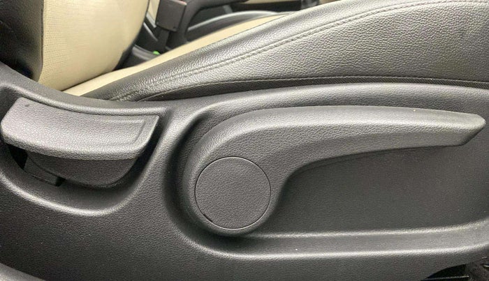 2018 Hyundai Verna 1.6 VTVT SX O, Petrol, Manual, 38,837 km, Driver Side Adjustment Panel