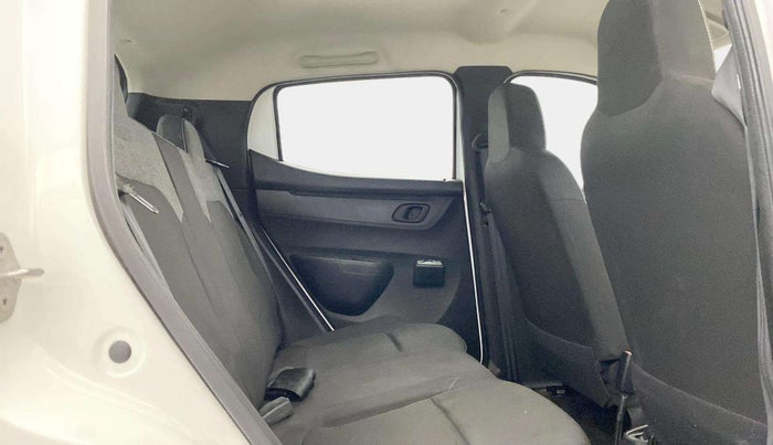 2022 Renault Kwid RXL 1.0, Petrol, Manual, 19,172 km, Right Side Rear Door Cabin