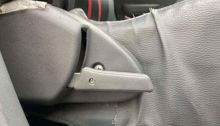 2014 Maruti Alto 800 LXI, Petrol, Manual, 72,071 km, Driver Side Adjustment Panel