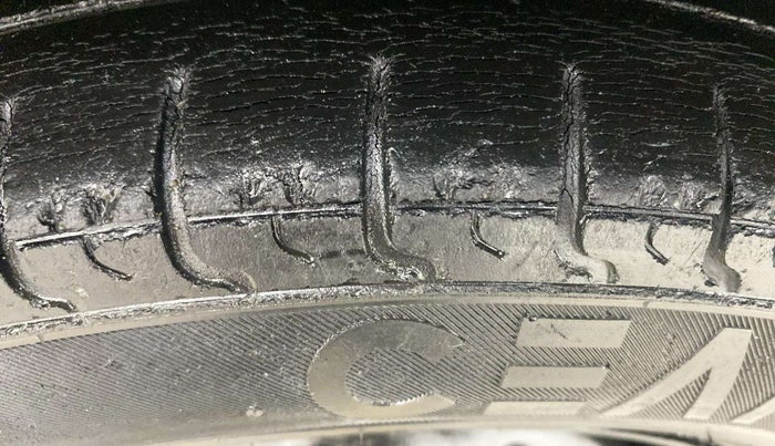 2014 Maruti Alto 800 LXI, Petrol, Manual, 72,071 km, Right Rear Tyre Tread