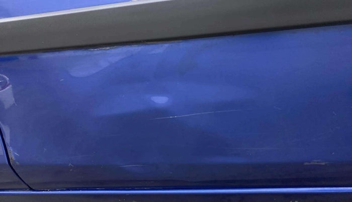 2014 Maruti Alto 800 LXI, Petrol, Manual, 72,071 km, Driver-side door - Slightly rusted