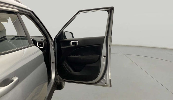 2020 Hyundai VENUE SX 1.0 TURBO, Petrol, Manual, 33,549 km, RHS Front Door