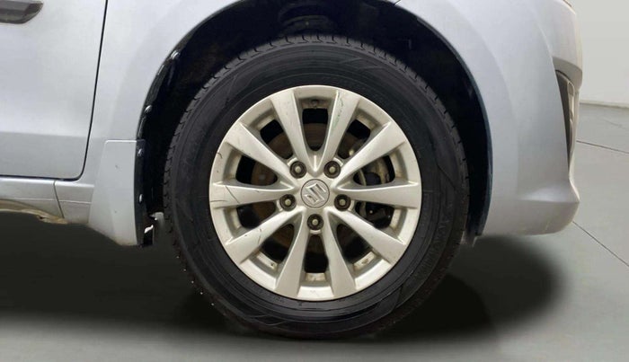 2014 Maruti Ertiga ZXI, Petrol, Manual, 86,999 km, Right Front Wheel