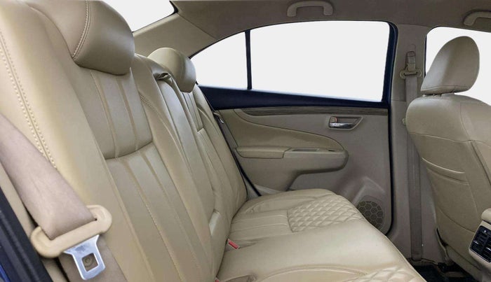 2019 Maruti Ciaz DELTA 1.5 SHVS MT PETROL, Petrol, Manual, 66,826 km, Right Side Rear Door Cabin