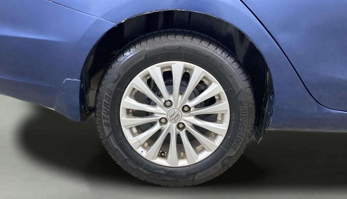 2019 Maruti Ciaz DELTA 1.5 SHVS MT PETROL, Petrol, Manual, 66,826 km, Right Rear Wheel