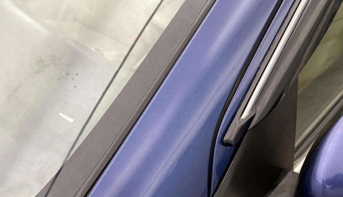 2019 Maruti Ciaz DELTA 1.5 SHVS MT PETROL, Petrol, Manual, 66,826 km, Left A pillar - Minor scratches