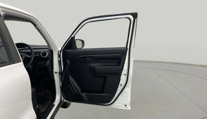 2023 Maruti S PRESSO VXI PLUS (O) AMT, Petrol, Automatic, 3,812 km, RHS Front Door