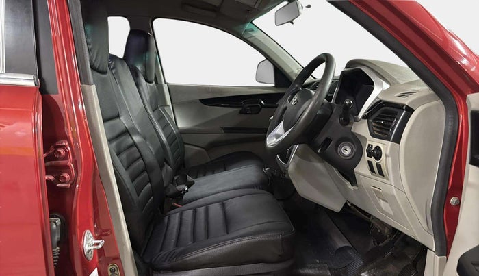 2017 Mahindra Kuv100 K6 6 STR, Petrol, Manual, 73,764 km, Right Side Front Door Cabin