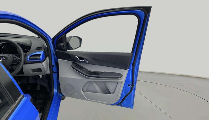 2020 Tata Tiago XZ PLUS PETROL, Petrol, Manual, 23,863 km, RHS Front Door