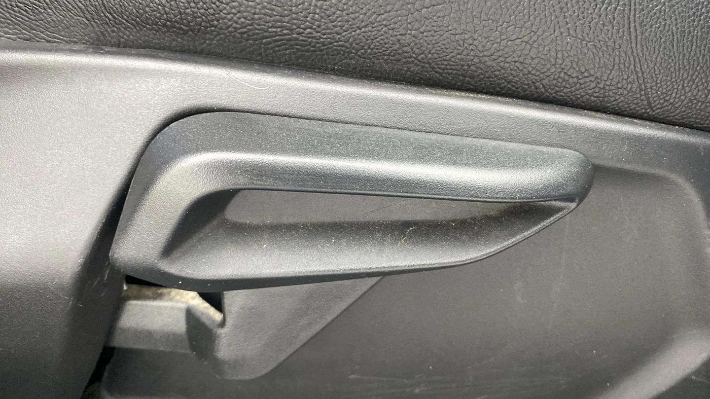 2020 Tata Tiago XZ PLUS PETROL, Petrol, Manual, 23,863 km, Driver Side Adjustment Panel