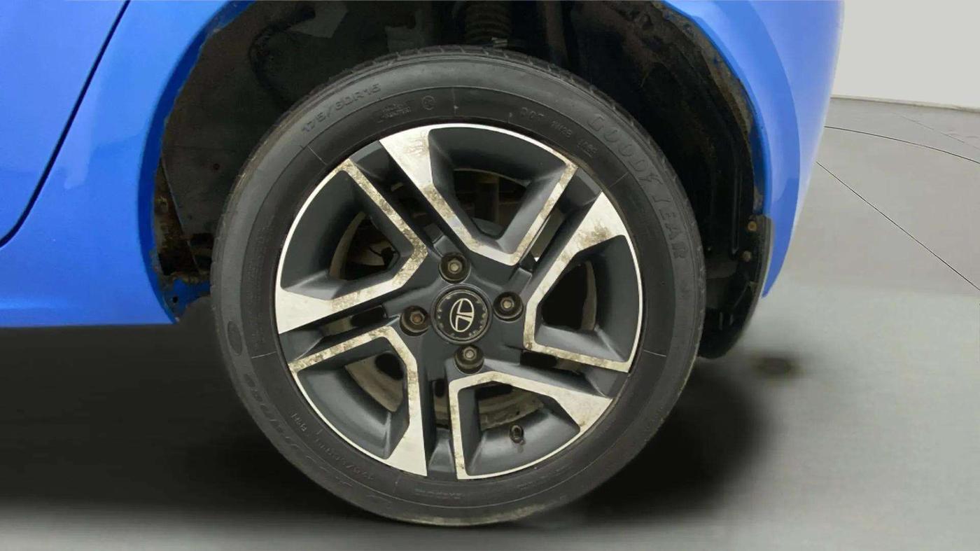 2020 Tata Tiago XZ PLUS PETROL, Petrol, Manual, 23,863 km, Left Rear Wheel