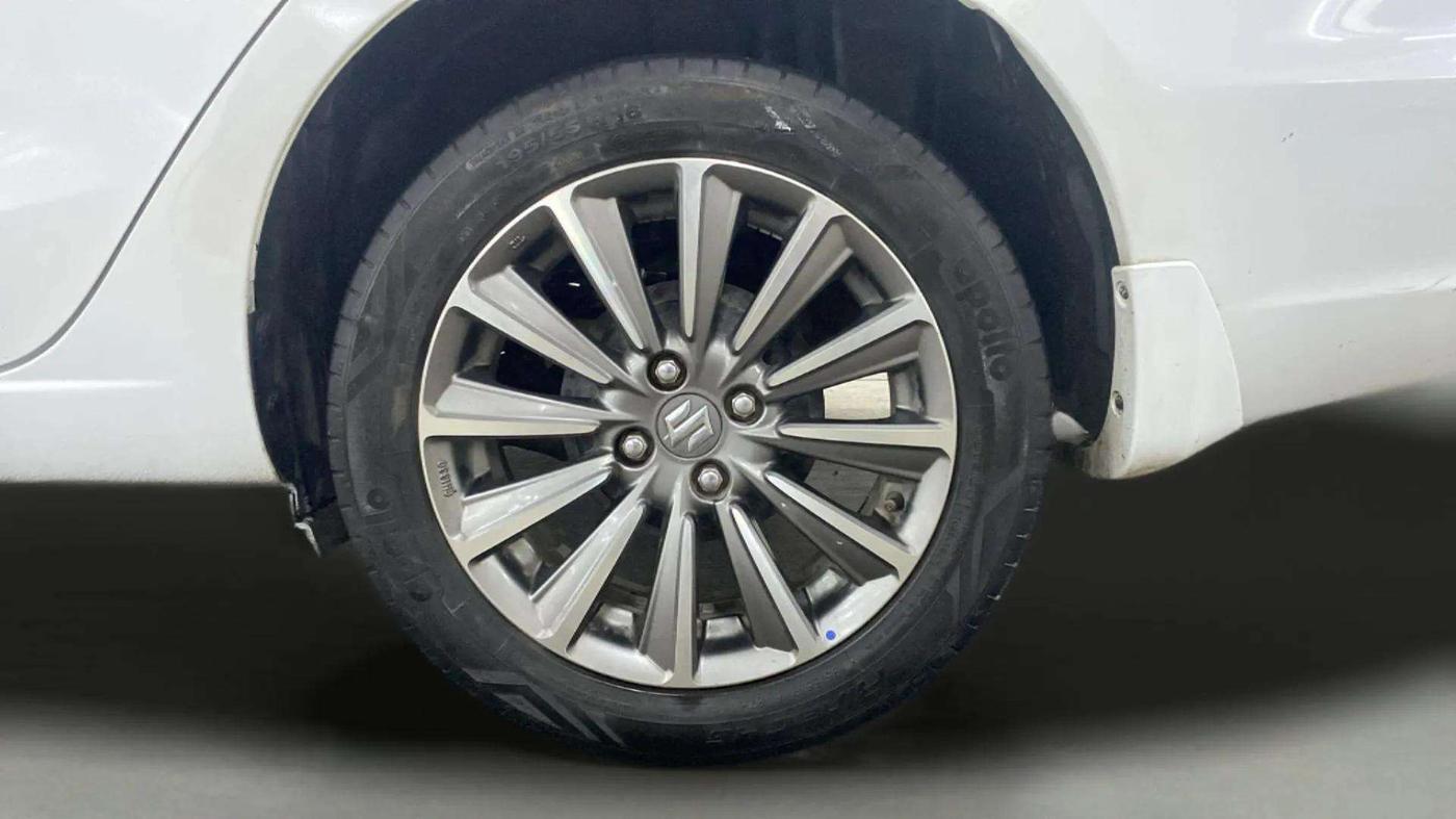 2020 Maruti Ciaz ALPHA 1.5 SHVS PETROL, Petrol, Manual, 55,345 km, Left Rear Wheel