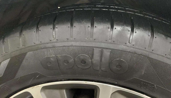 2020 Maruti Ciaz ALPHA 1.5 SHVS PETROL, Petrol, Manual, 55,166 km, Left Front Tyre Tread