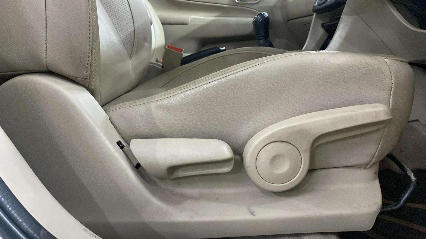2020 Maruti Ciaz ALPHA 1.5 SHVS PETROL, Petrol, Manual, 55,345 km, Driver Side Adjustment Panel