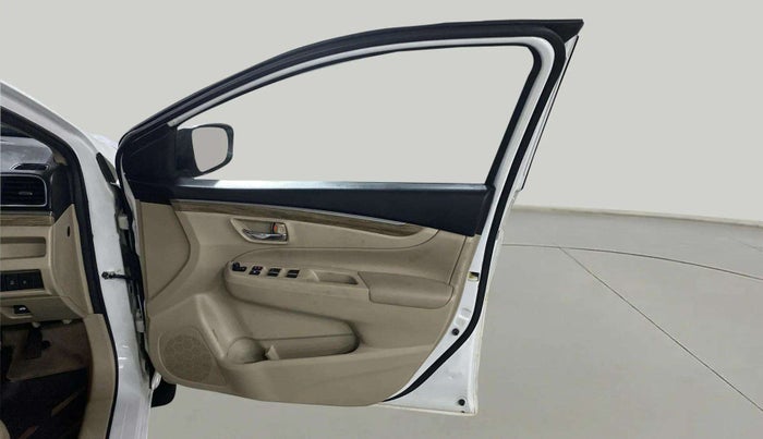 2020 Maruti Ciaz ALPHA 1.5 SHVS PETROL, Petrol, Manual, 55,166 km, RHS Front Door