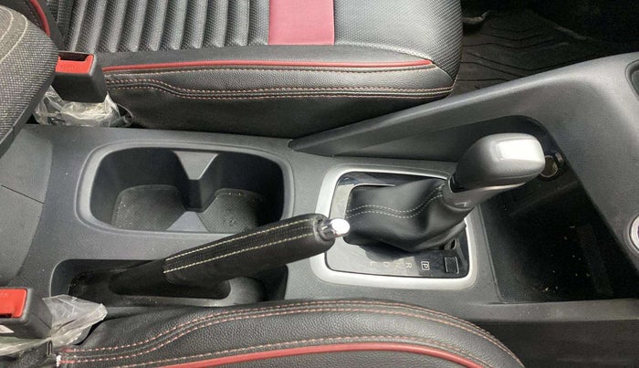 2023 Nissan MAGNITE XV PREMIUM TURBO (O) CVT, Petrol, Automatic, 25,109 km, Gear Lever