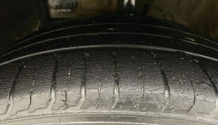 2019 Hyundai VENUE SX 1.0 TURBO, Petrol, Manual, 51,563 km, Left Front Tyre Tread