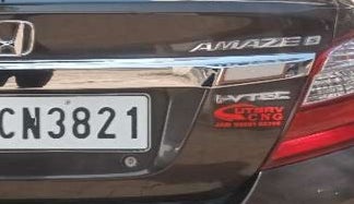2017 Honda Amaze 1.2L I-VTEC S OPT, CNG, Manual, 92,372 km, Dicky (Boot door) - Minor scratches