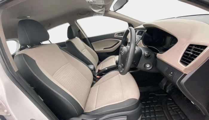 2017 Hyundai Elite i20 SPORTZ 1.2, Petrol, Manual, 73,349 km, Right Side Front Door Cabin