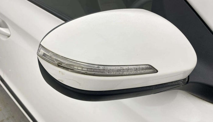 2017 Hyundai Elite i20 SPORTZ 1.2, Petrol, Manual, 73,349 km, Right rear-view mirror - Indicator light not working